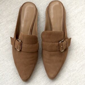 Banana Republic Tan Leather Soft Suede Slides. Silver Buckle. Size 8. NWT.